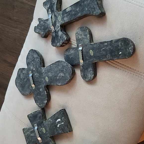 Vintage 4 piece cross decor hanging set made in China ornate cast iron - Picture 9 of 9